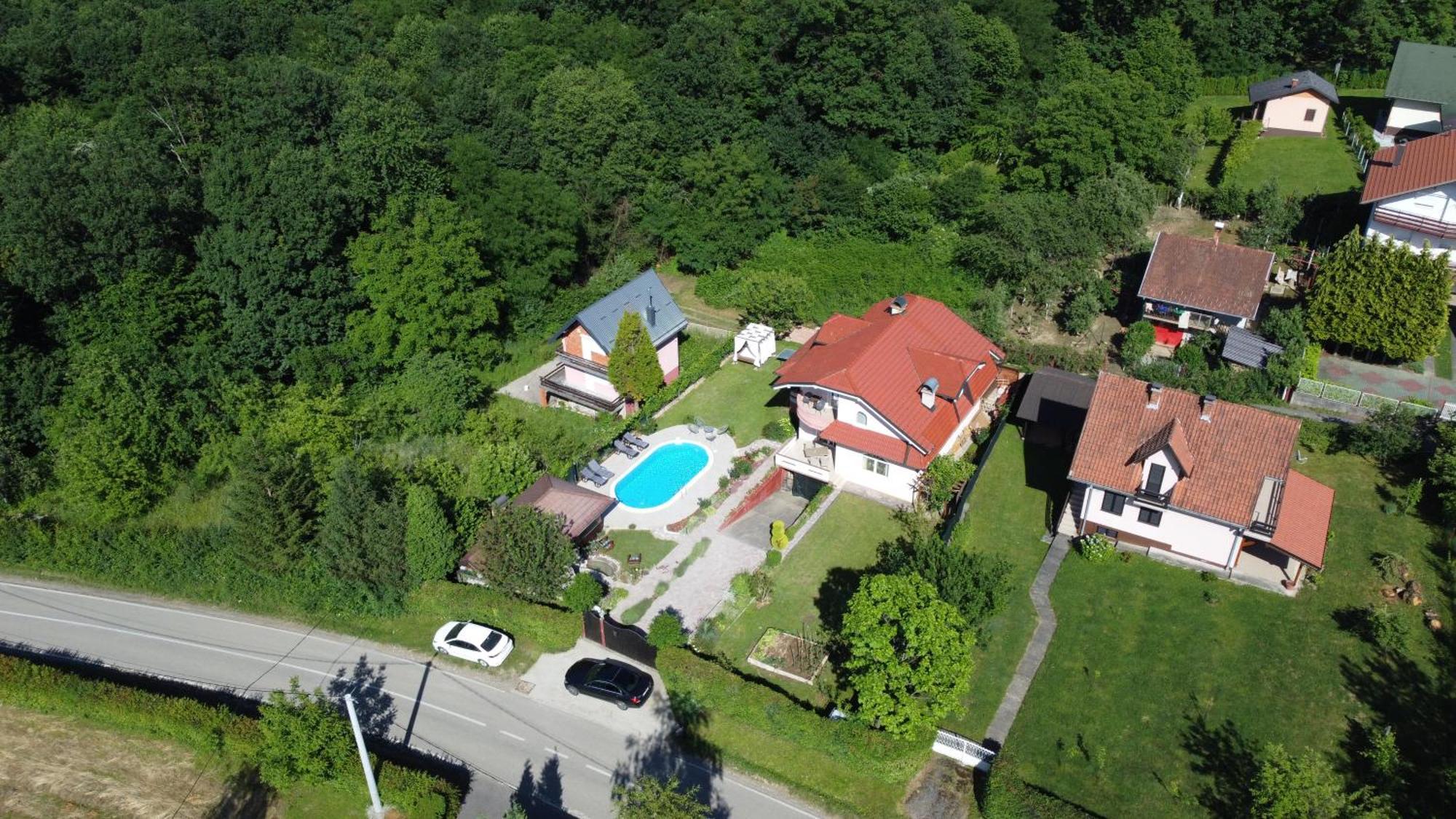 Villa Katarina With Pool Banja Luka Eksteriør bilde