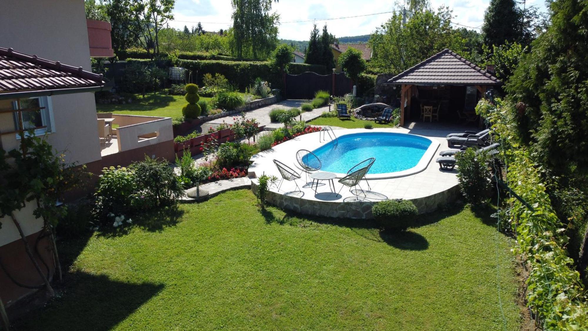 Villa Katarina With Pool Banja Luka Eksteriør bilde