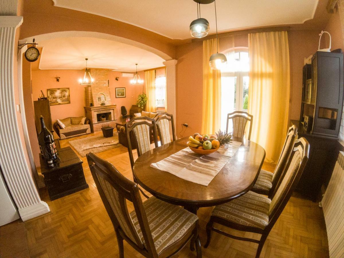 Villa Katarina With Pool Banja Luka Eksteriør bilde