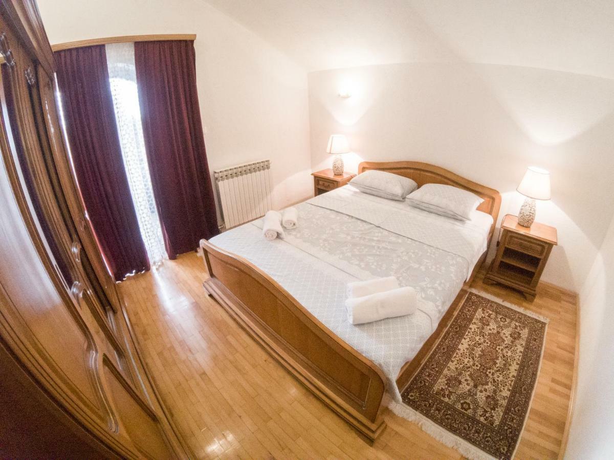 Villa Katarina With Pool Banja Luka Eksteriør bilde